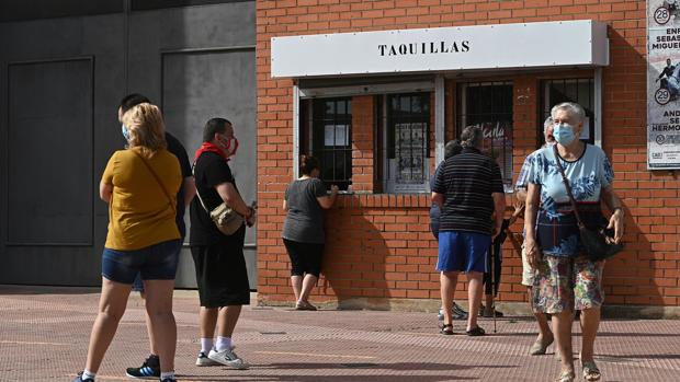 La empresa de la plaza de toros de Alcalá estudia acciones legales tras suspenderles el festejo