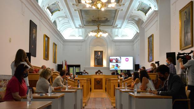 El Pleno da luz verde al acuerdo de la FEMP con el rechazo de PP, Cs y Vox