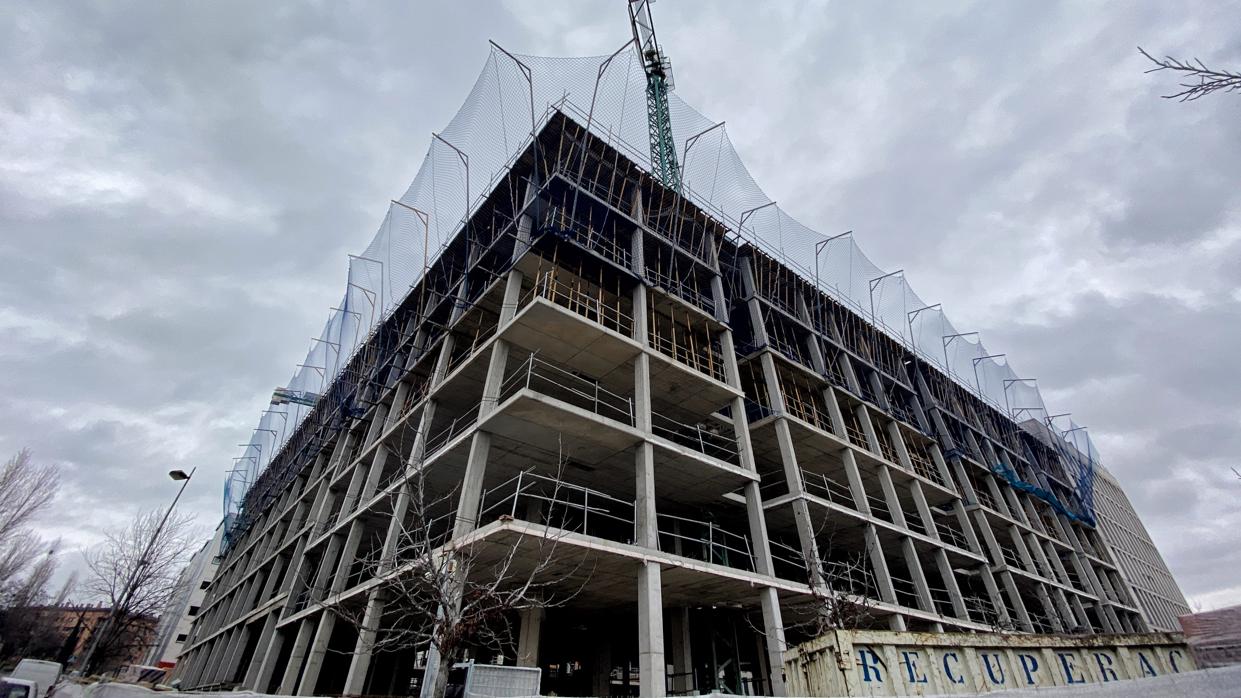 Edificio de viviendas en construcción, durante la pandemia