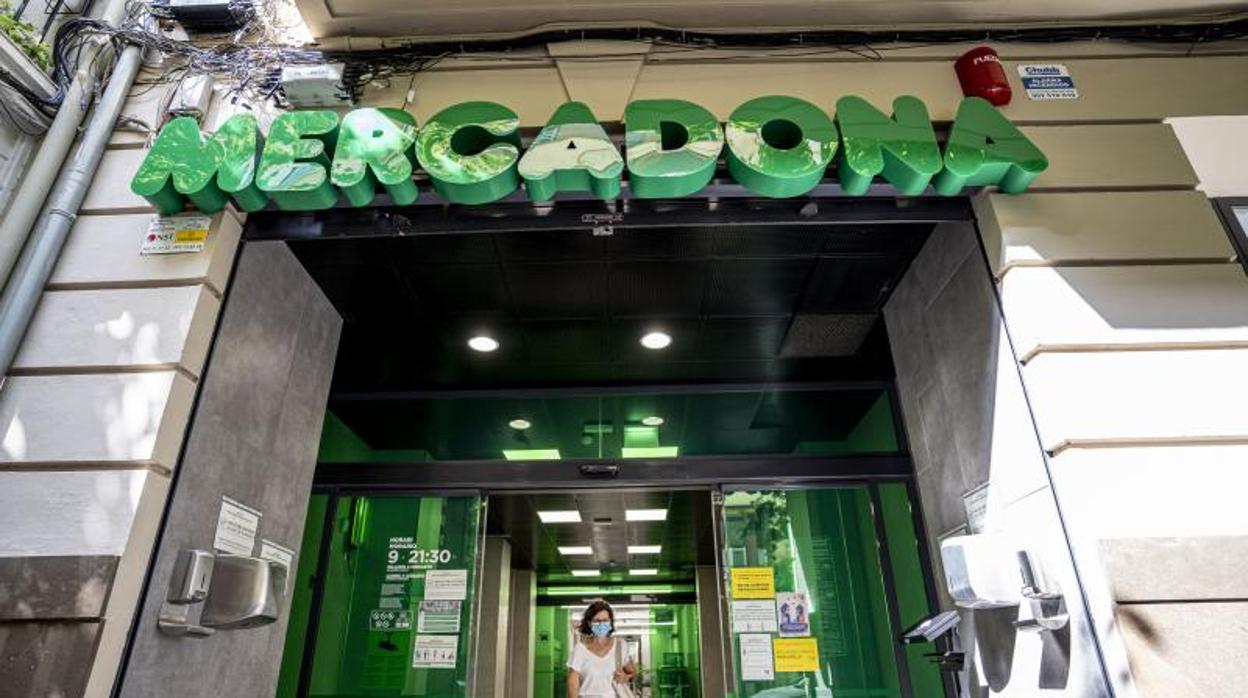 Entrada a un supermercado de Mercadona