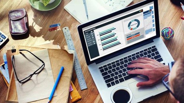 Decálogo para el teletrabajo: parcial, voluntario y que controle los costes