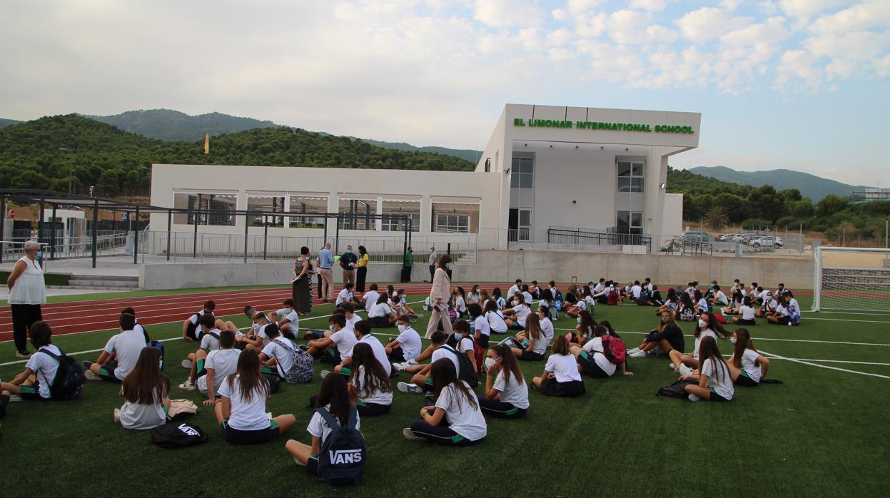 Alumnos en el inicio del curso en ELIS Murcia