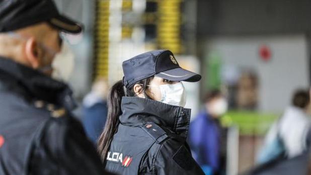 Cinco detenidos en Valladolid y Ponferrada por agredir a agentes tras recriminarles que no llevaban mascarilla