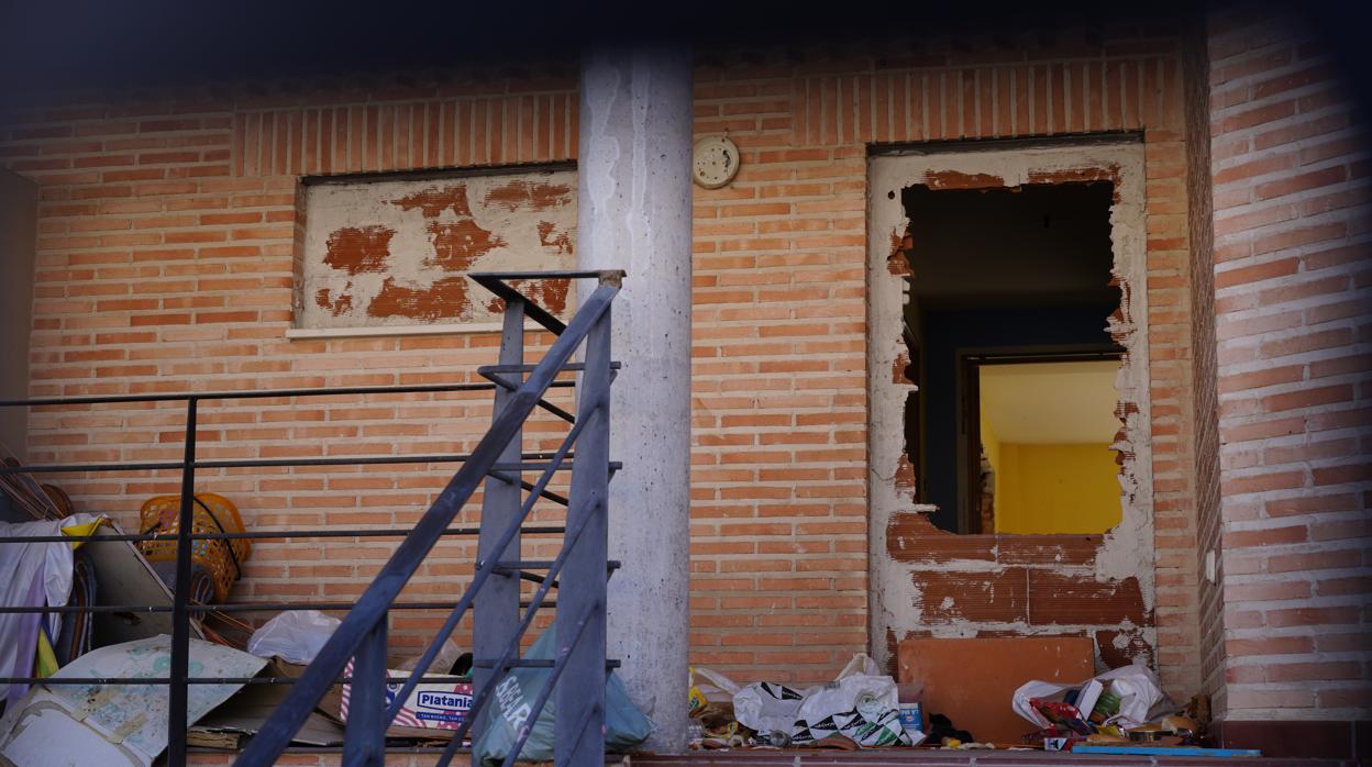 Estado de una vivienda okupada en Toledo