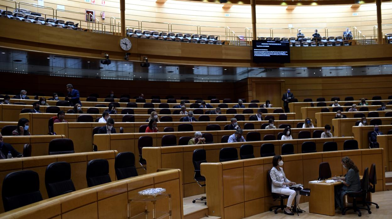 El senador socialista Fran Díaz acusa a la Junta de tener prisa por «echar el cierre al medio rural»