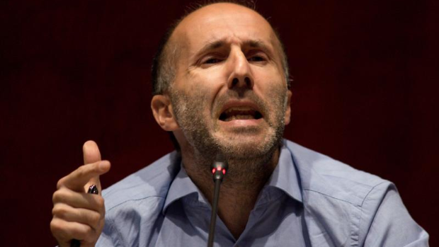 «Menos mal que no es vinculante»: el Pleno de Orense pide por 24 votos a 2 que Jácome dimita