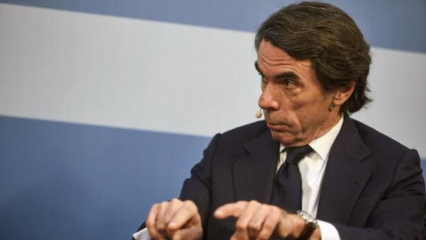 Aznar cree que sin un Gobierno «fuerte y solvente» España estará a la cola de la UE mucho tiempo