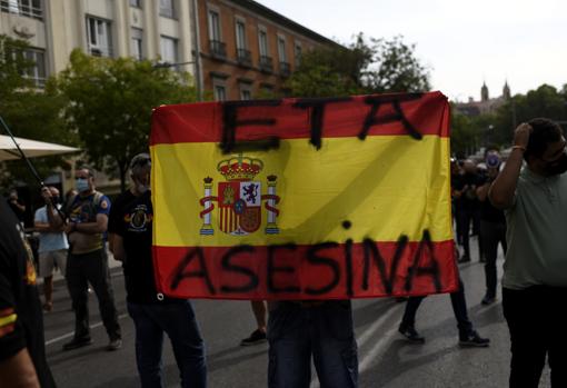 Una bandera de España durante la protestta