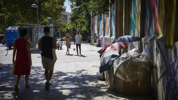 El «misterio» de Lavapiés y otras cuatro zonas básicas de salud que se han librado de las restricciones