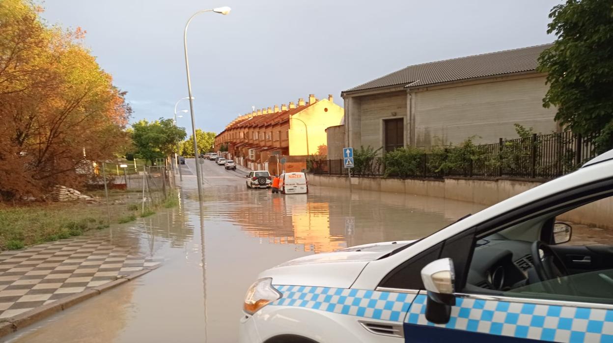 Una de las calles de Cuenca, capital donde se vieron inundadas numerosas zonas de la ciudad