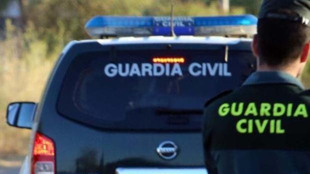 La Guardia Civil de Torrijos detiene a dos especialistas del «timo del Nazareno»