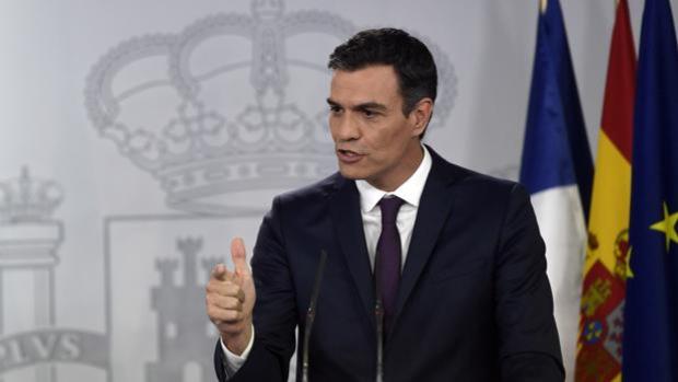 El PP denuncia la «espantada» de Sánchez en el Congreso y ve intolerable su «huida» a Bruselas