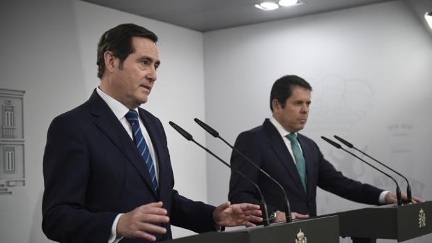 La patronal cierra filas con el Rey