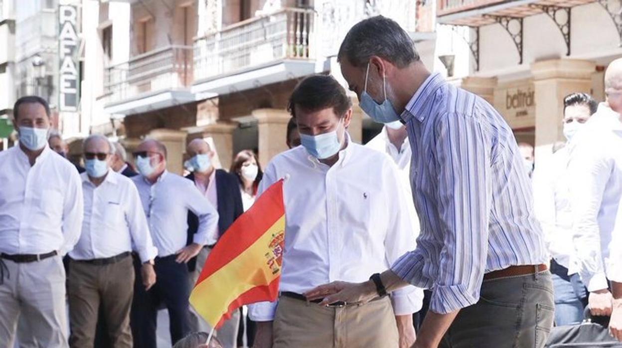 El Rey Felipe VI y Alfonso Fernández Mañueco, en una imagen de archivo compartida por el presidente de la Junta de Castilla y León