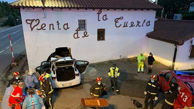 Herido grave tras empotrar su coche contra la Venta de la Tuerta, en la N-630