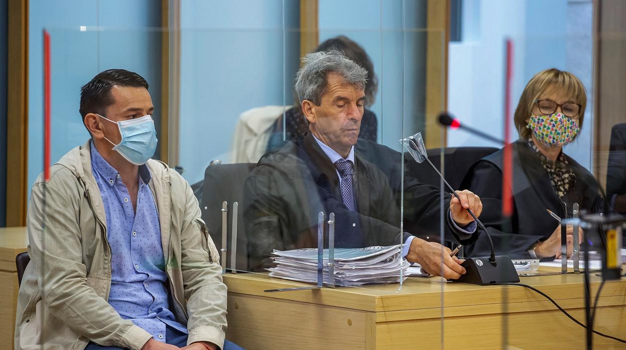 El jurado declara culpable al acusado de matar a su ex de una paliza en ...