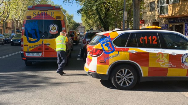 Apuñalado de gravedad un camarero en un bar de Carabanchel