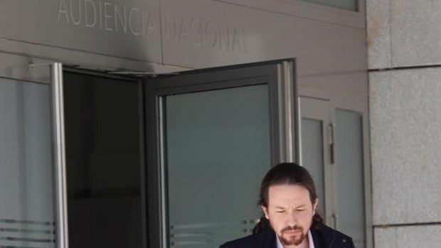 El juez envía a Iglesias al Supremo por un «uso torticero» de la Justicia