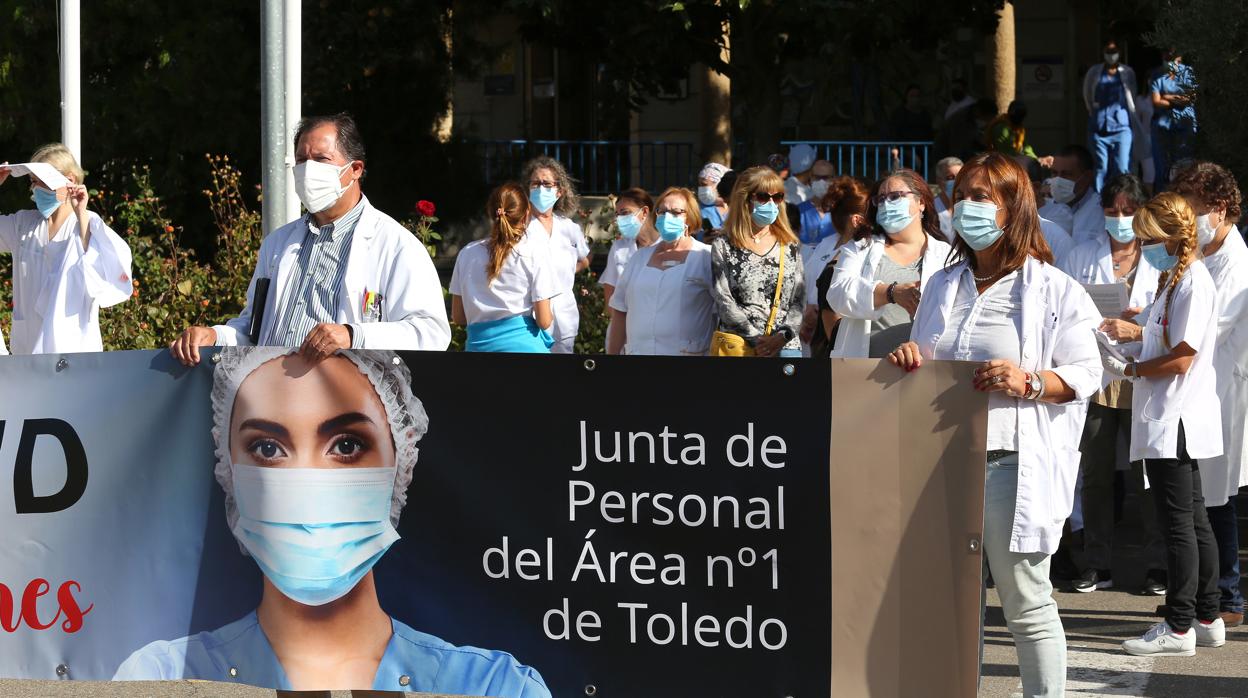 Los sanitarios salen a la calle para pedir más medios para la provincia de Toledo