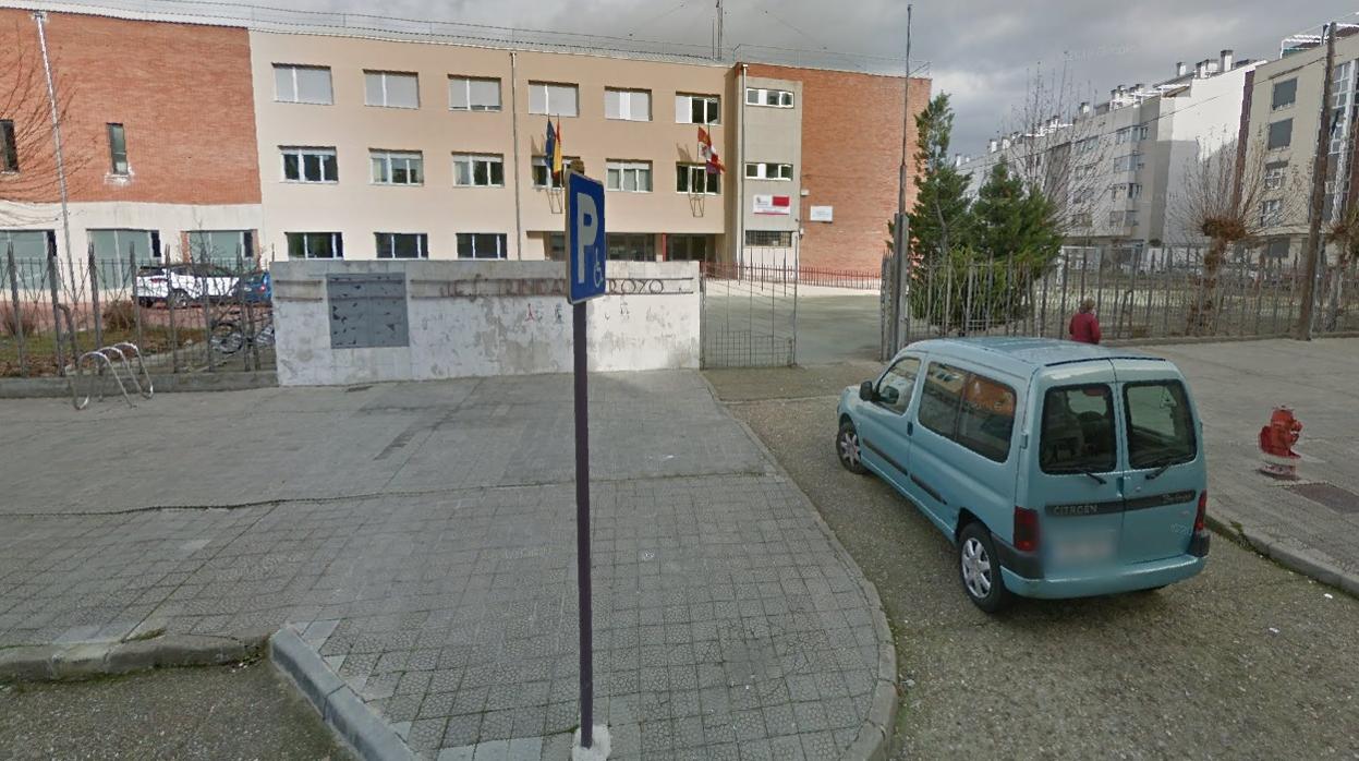 Instituto de Palencia en el que un menor ha agredido a dos profesoras al sorprenderle con una bolsa de droga