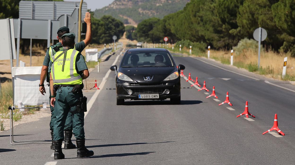 Controles a la entrada de Íscar y Pedrajas de San Esteban (Valladolid)