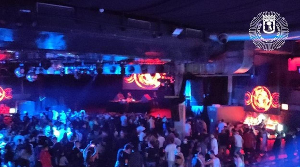 Fiesta desalojada hace dos semanas por la Policía Municipal en una discoteca de Madrid