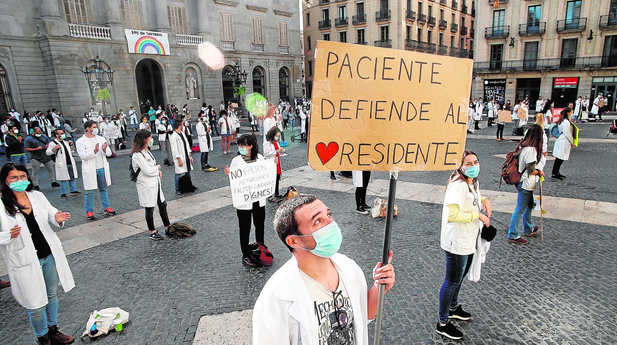 Portesta de los MIR en plaza Sant Jaume