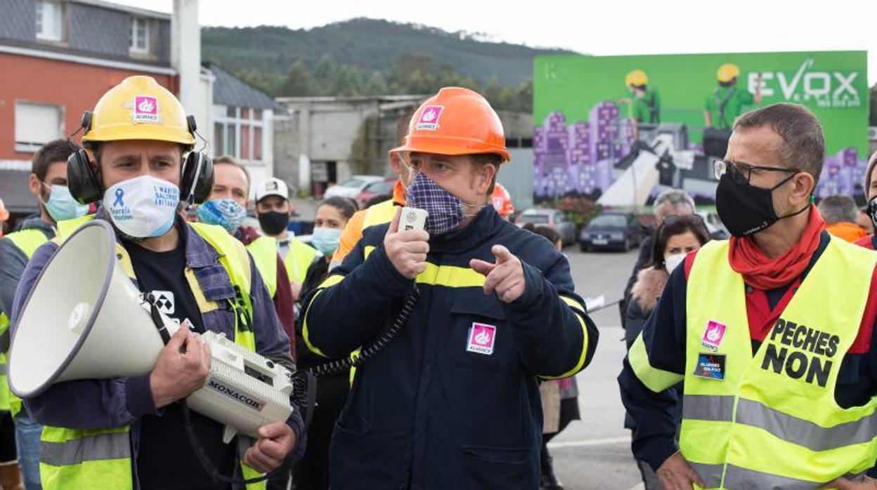 Trabajadores de Alcoa en San Cibrao