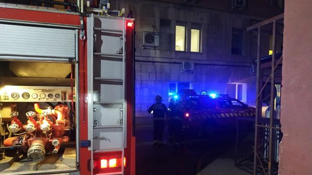 Los bomberos sofocan un incendio en la sala de calderas del hospital Virgen de la Salud de Toledo