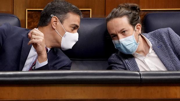 El movimiento de Casado obliga a Sánchez a reajustar su estrategia