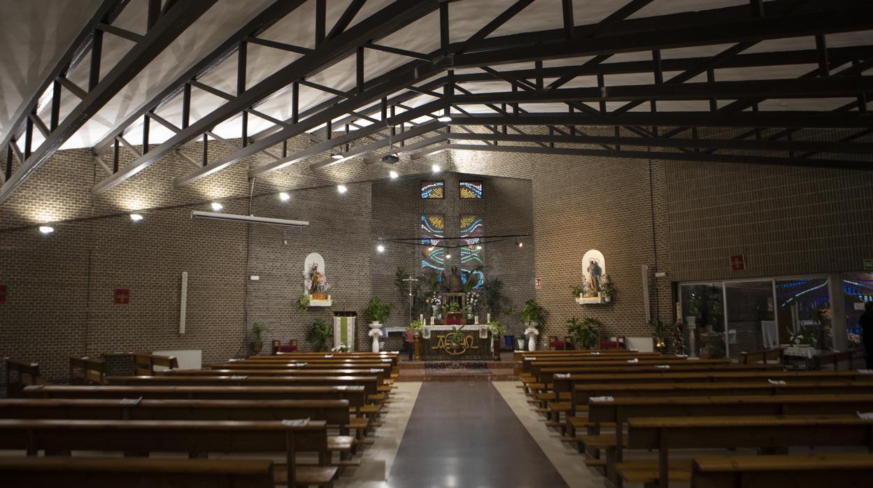 El interior de la parroquia Jesús de Nazaret