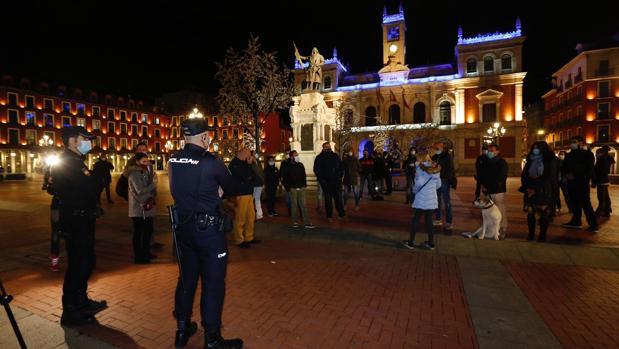 Castilla y León inicia su toque de queda con el Covid más disparado que al arrancar el estado de alarma