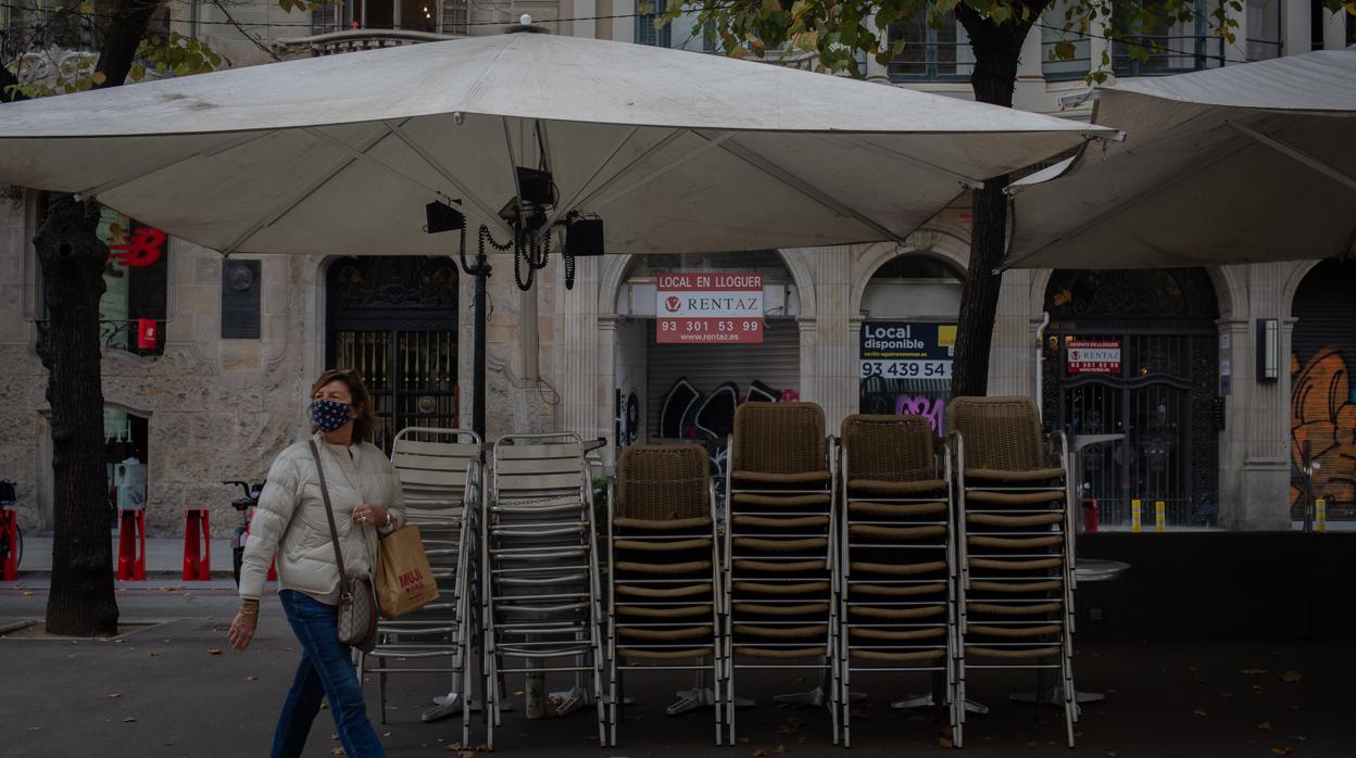 LAs terrazas de Barcelona están sin clientes desde hace diez días