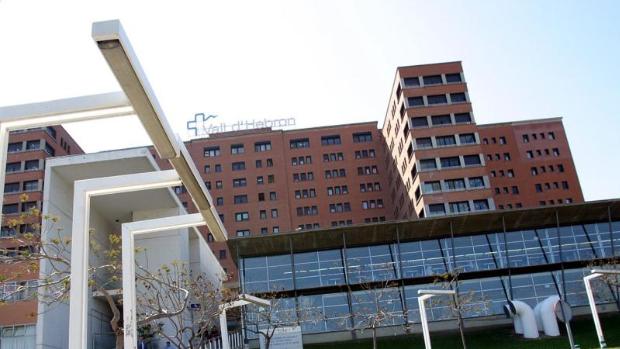 Vall d'Hebron reconoce ahora un «colapso» en su laboratorio que provoca demoras de 10 días en las PCR