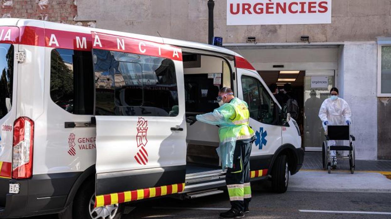 Personal sanitario en un hospital de Valencia