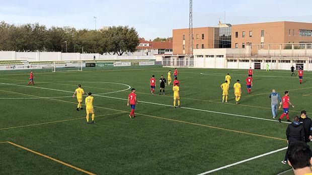 Un jugador del equipo de fútbol de La Solana da positivo por coronavirus