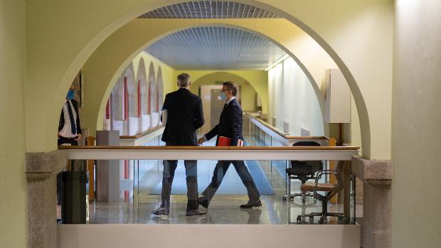 Feijóo busca «aliviar» las medidas en diciembre, pero sin descartar «al 100%» otro confinamiento