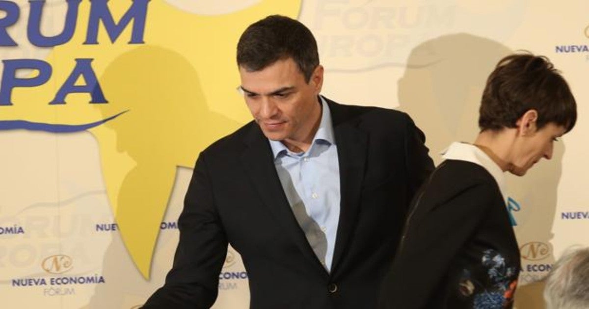 Pedro Sánchez y María Chivite en una presentación .