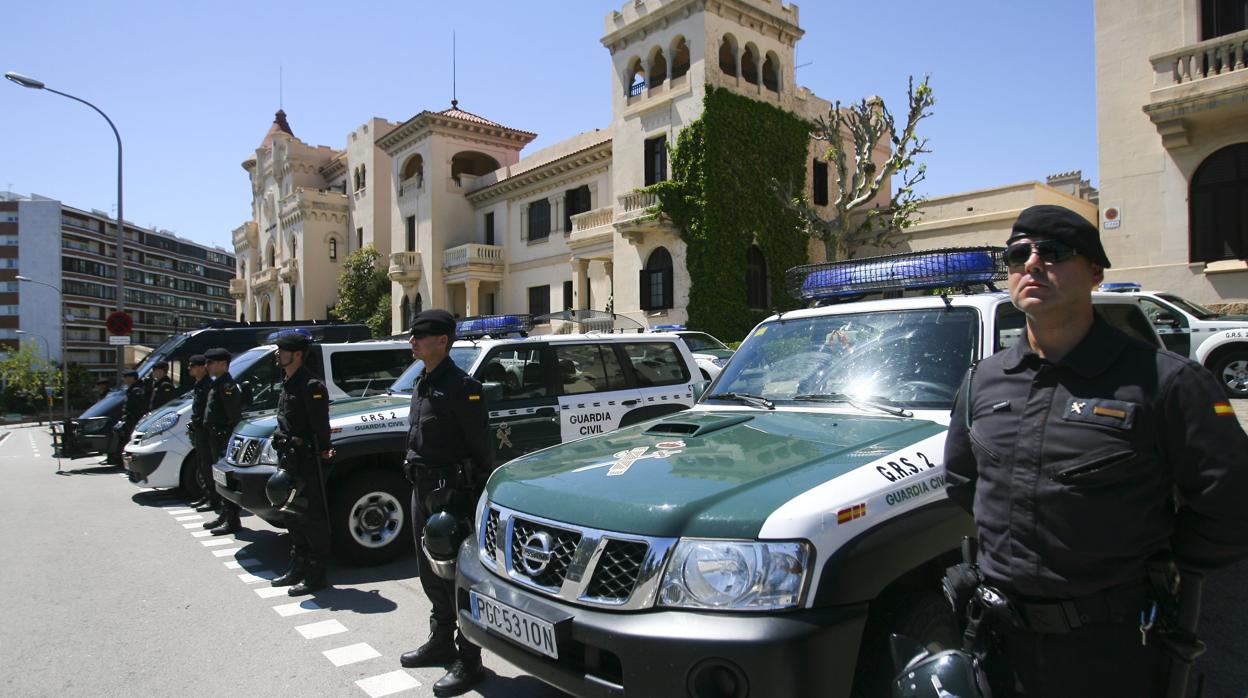 Agentes de la Guardia Civil en Barcelona