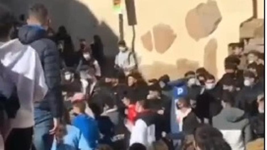 Al menos tres menores heridos en varias peleas en Ávila