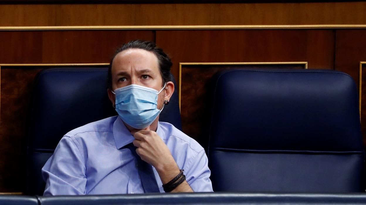 El vicepresidente segundo del Gobierno, Pablo Iglesias, al inicio del Pleno del Congreso que debate este miércoles el proyecto de ley de Presupuestos