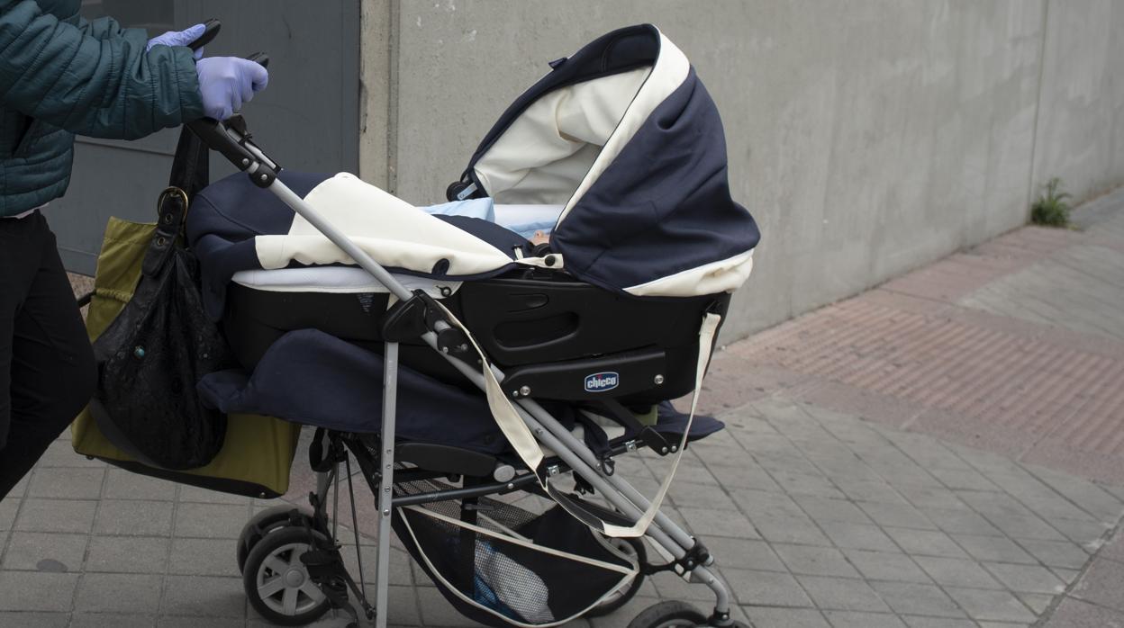 Un carrito de bebé, en una imagen de archivo