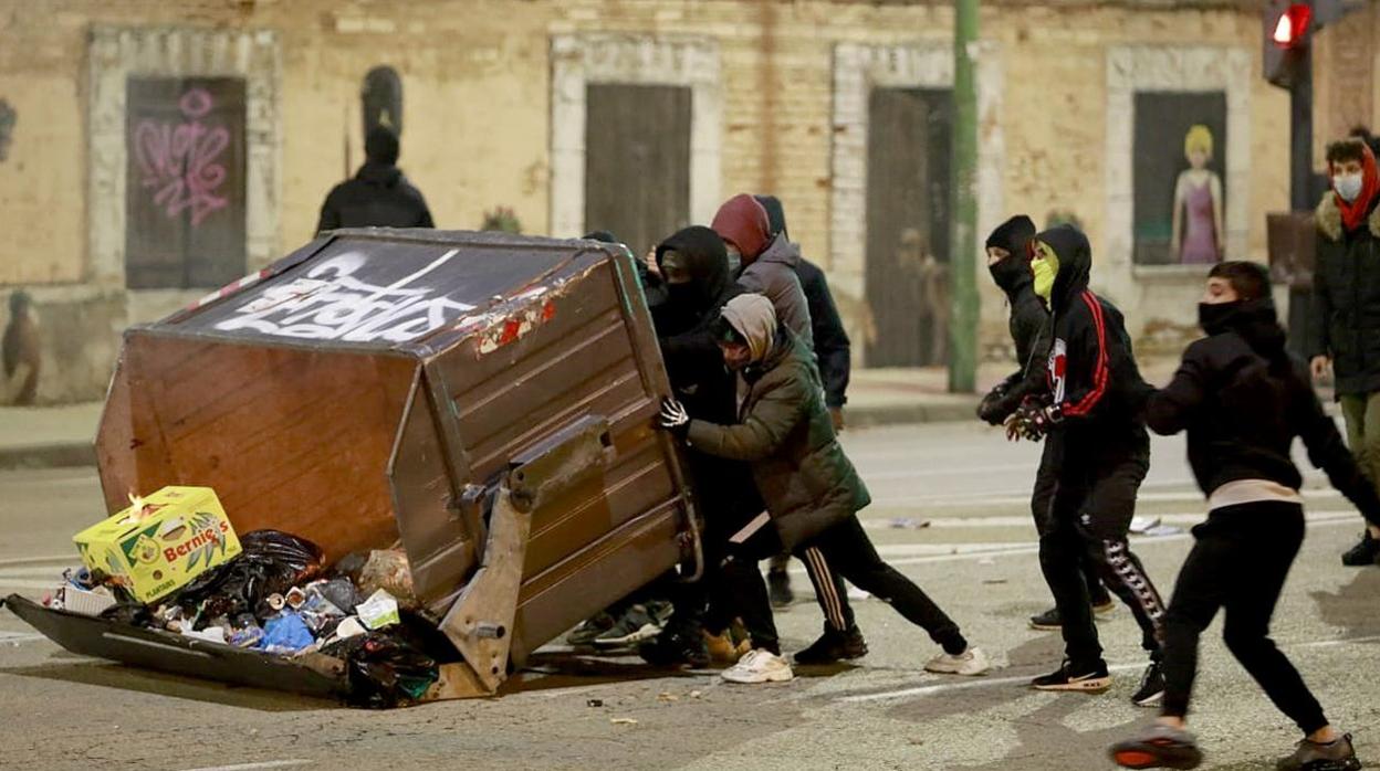 Disturbios en el barrio de Gamonal en Burgos