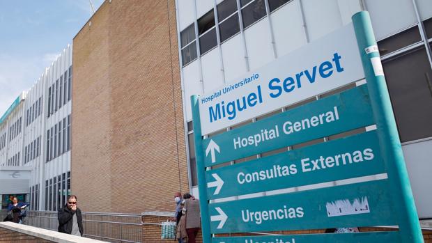 El mayor hospital de Aragón impone salvoconductos anticovid para poder visitar a los pacientes