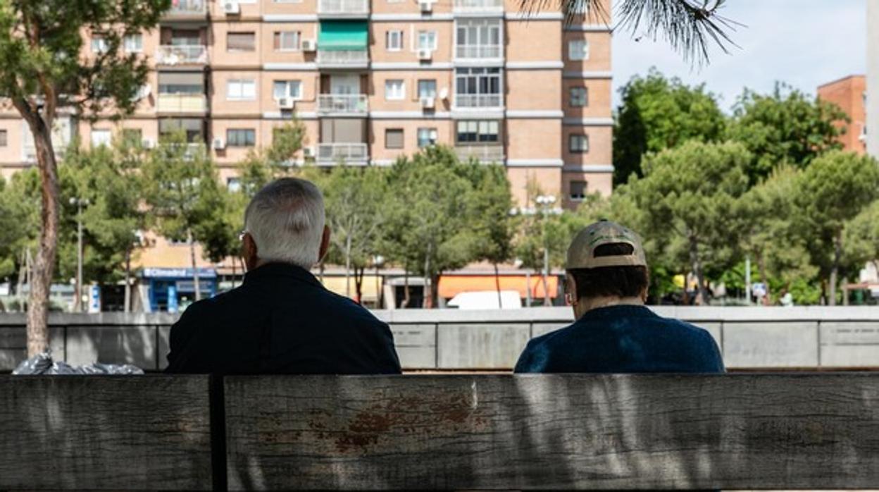 Castilla y León cobró en noviembre 3.581 pensiones menos que hace un año