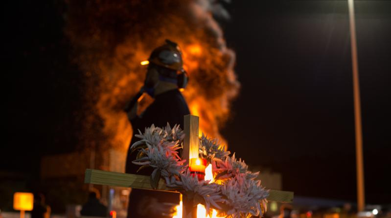 Velatorio por la posible muerte de Alcoa San Cibrao