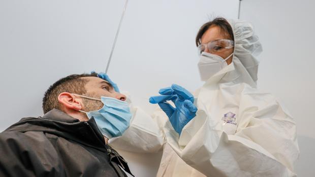 Cataluña es la C.A. que más pruebas covid ha hecho, más de 3,3 millones