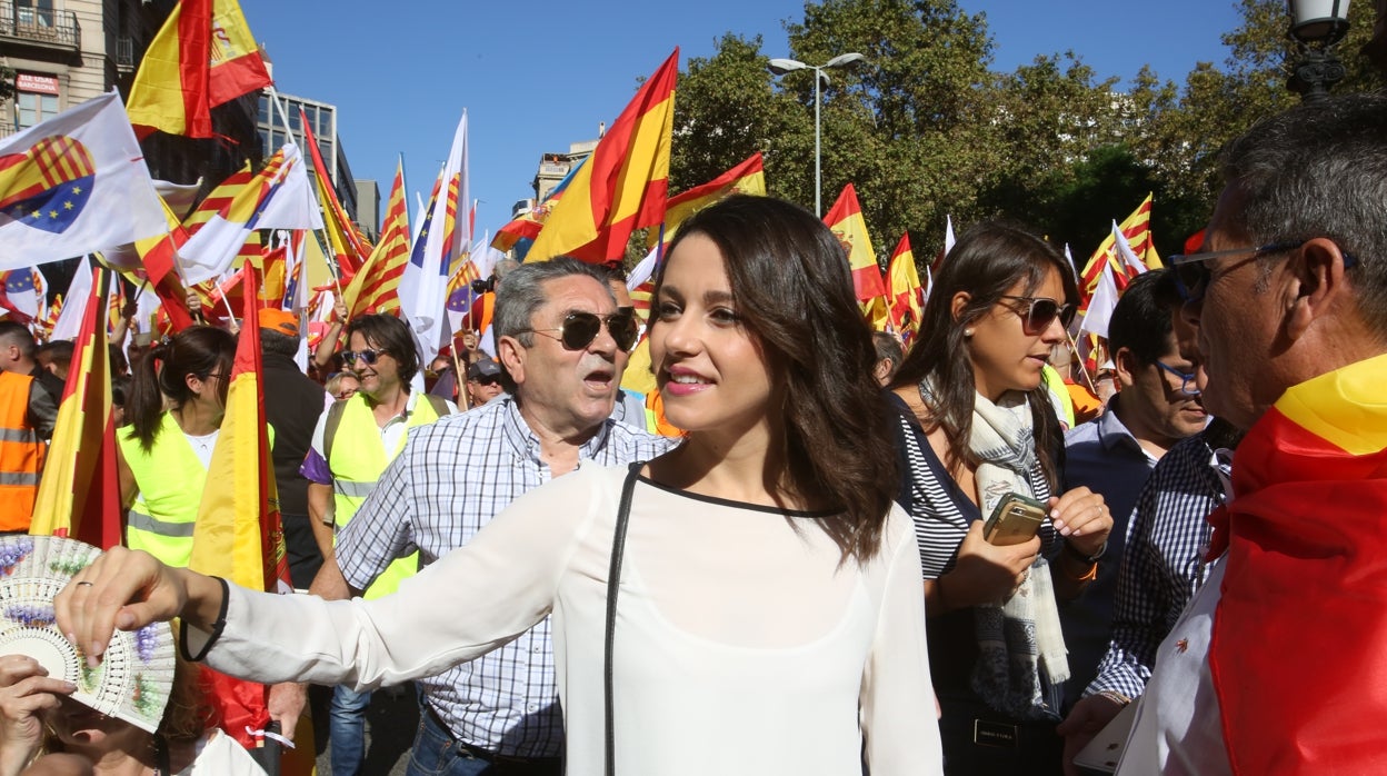 Inés Arrimadas, en la histórica manifestación constitucionalista del 8 de octubre del 2017