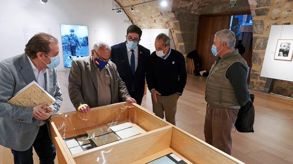 Exposición en Ávila dedicada al escrito Miguel Delibes