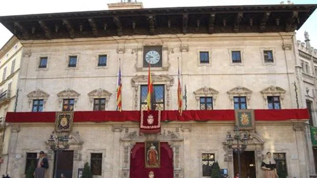 El Ayuntamiento de Palma multa con 200.000 euros a un bar que tenía más de cincuenta denuncias